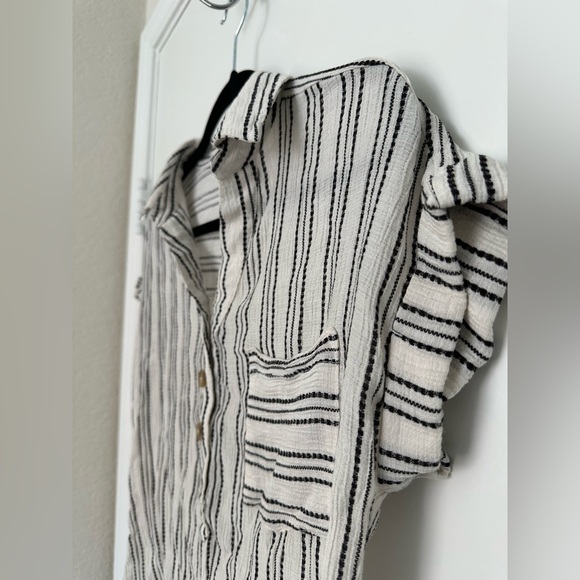 Blu Pepper White Stripe Half Button Collared Short Sleeve Shirt Size Medium - Picture 4 of 7